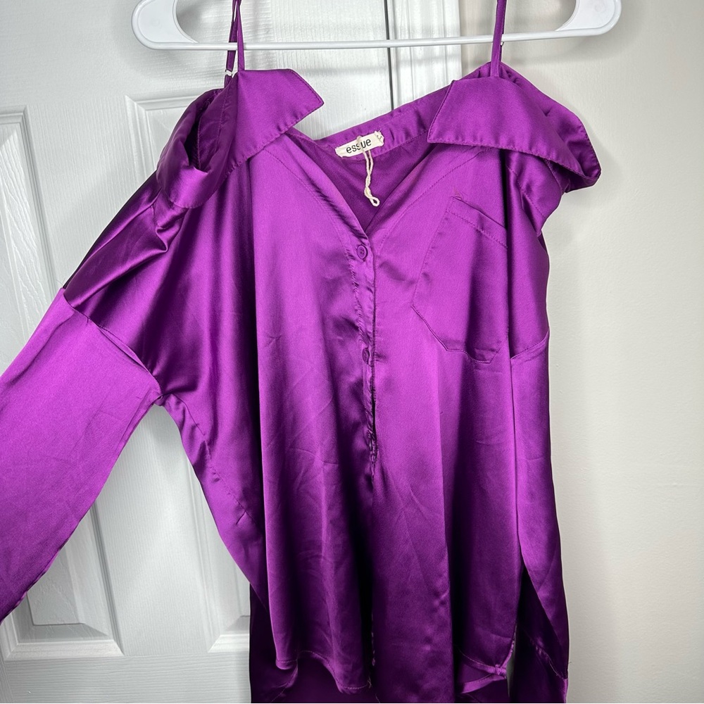 OVER THE SHOULDER PURPLE SHIRT